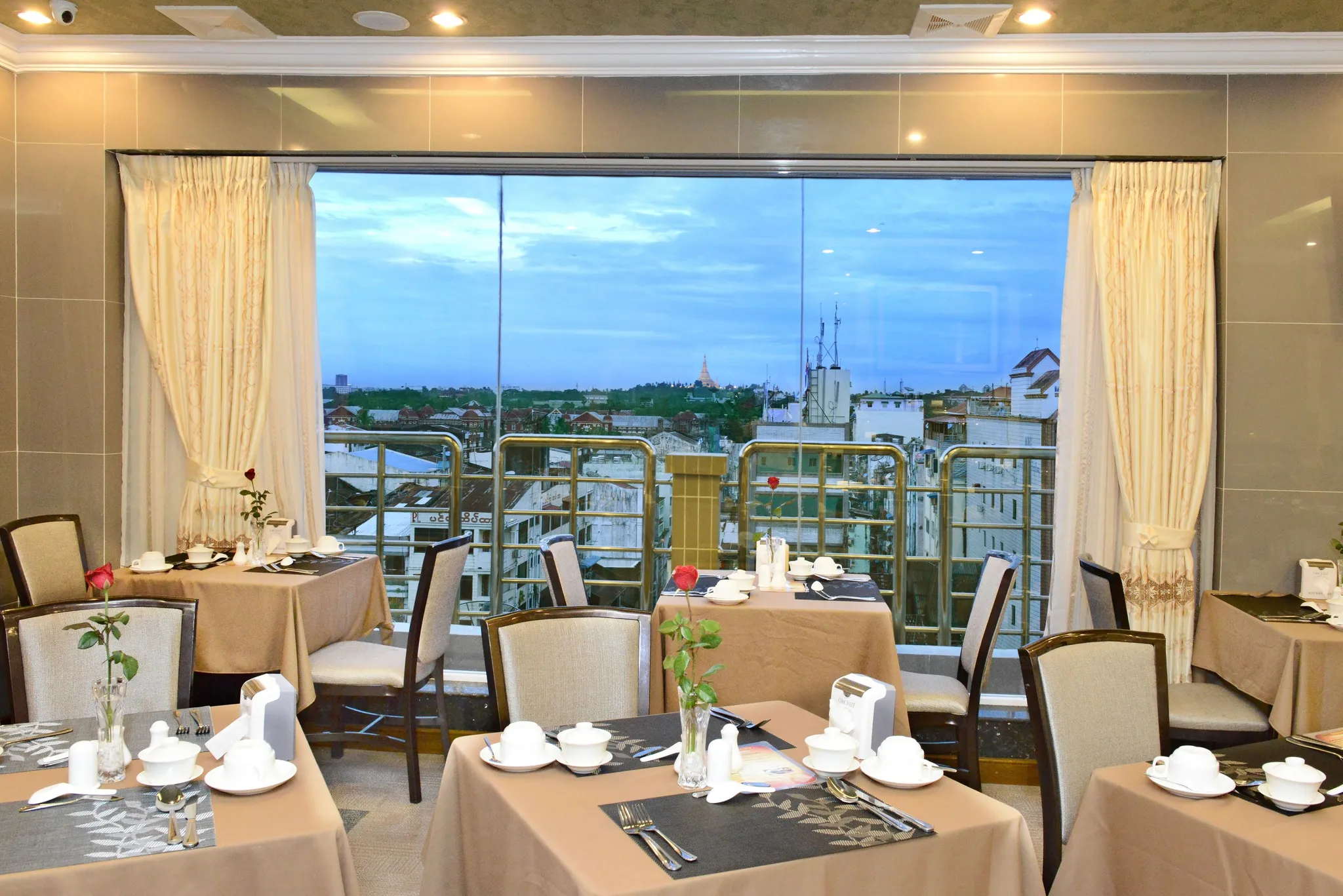 Hotel Grand United 21st