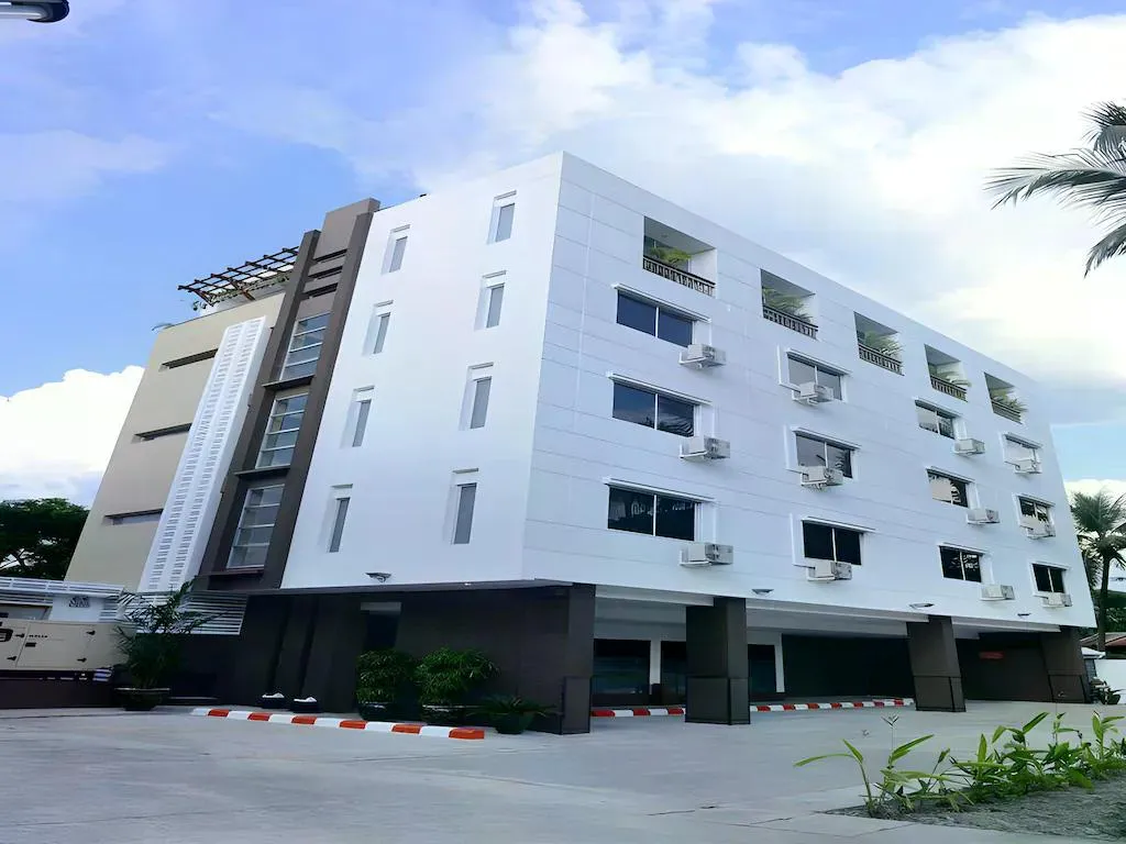 Green Paradise Hotel