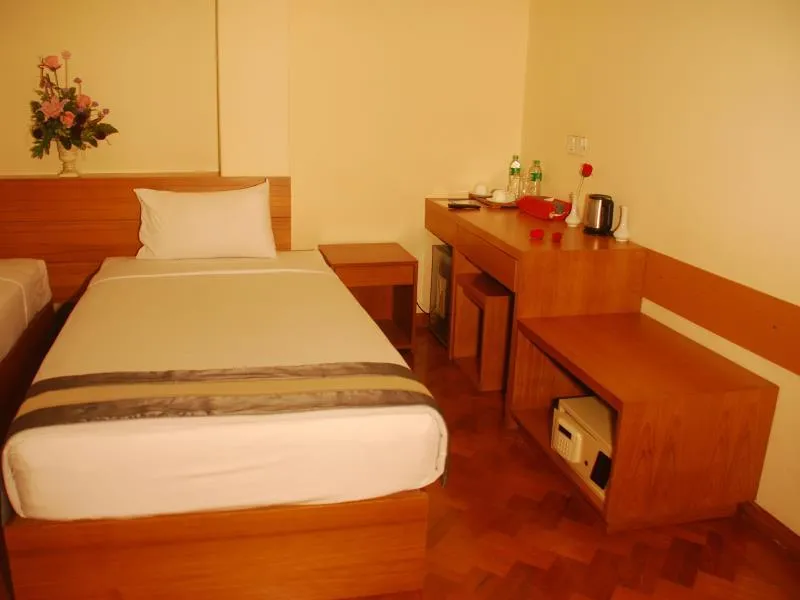 Pleasure View Hotel Yangon