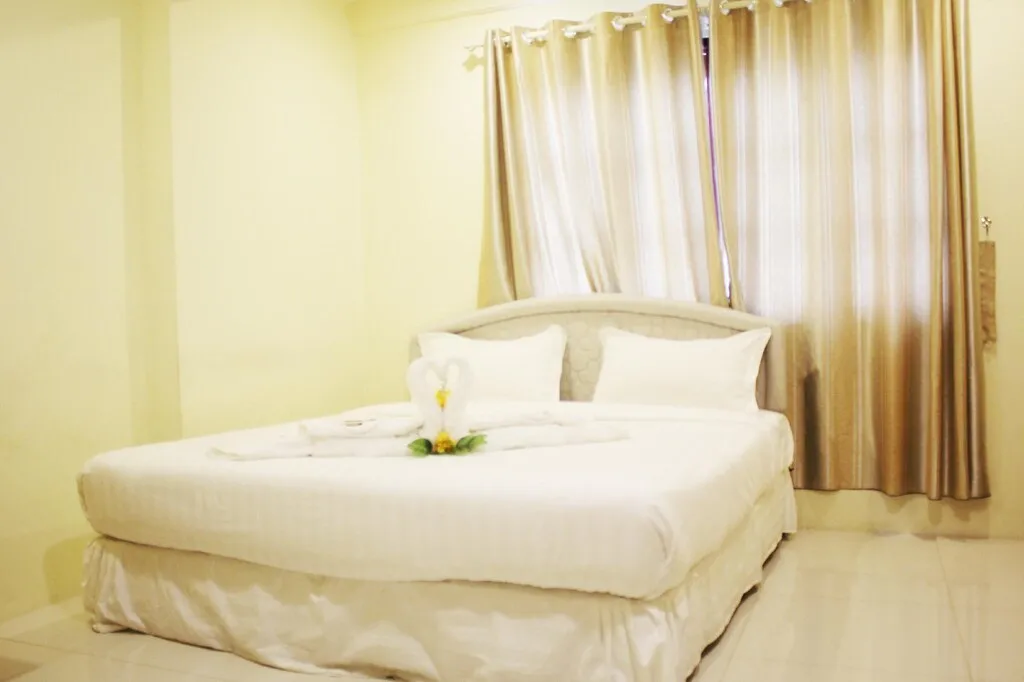 Khine Shwe Wah Motel