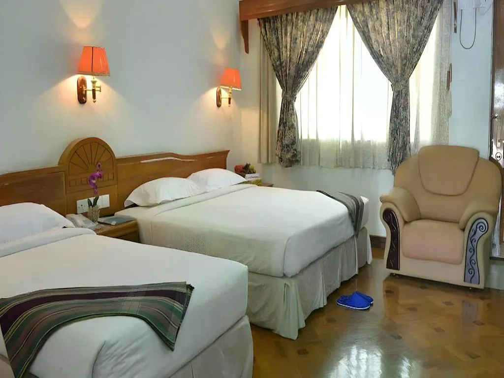 Excel River View Hotel