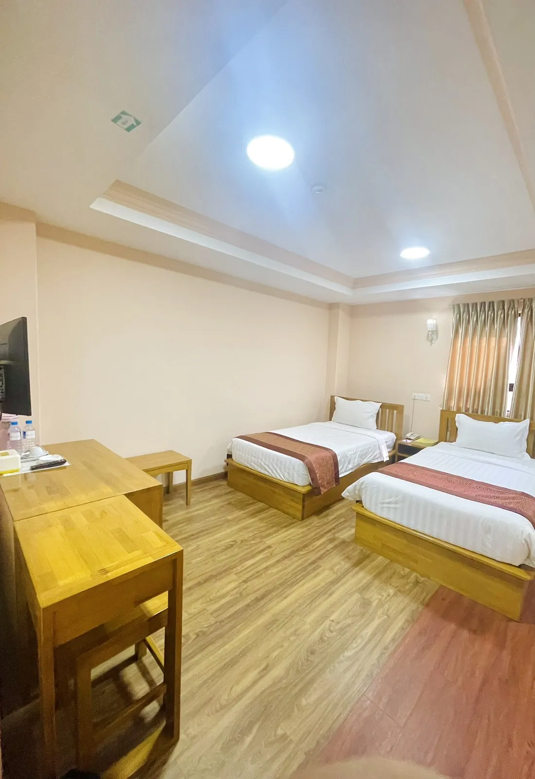 Royal Landmark Hotel