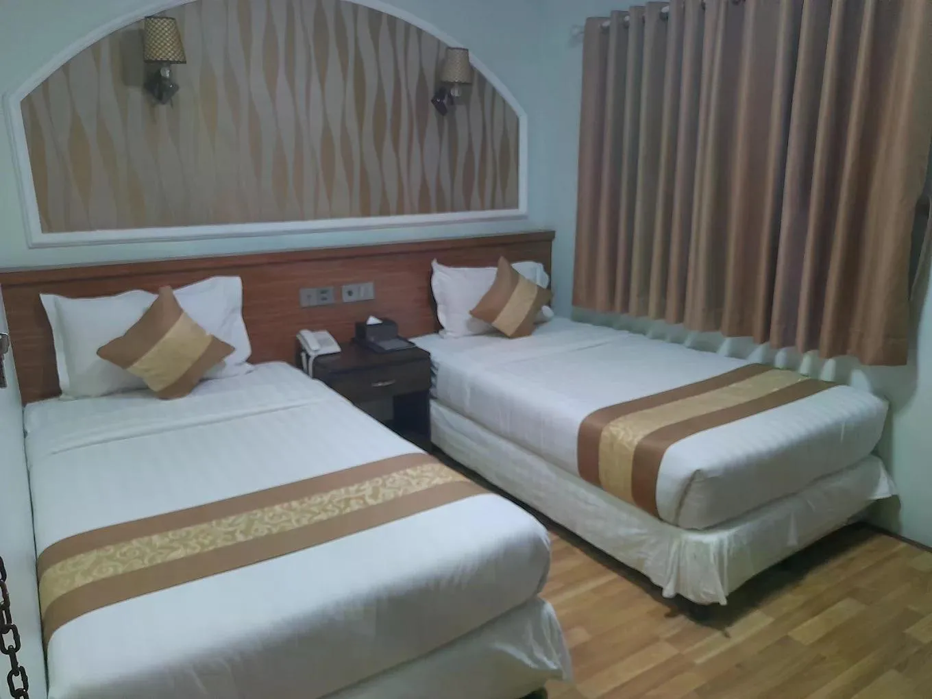 Mandalay Crown Motel