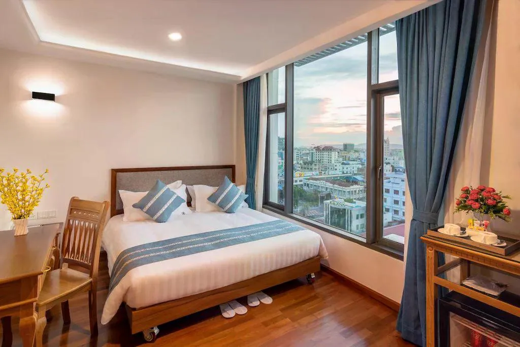 Dragon Phoenix Hotel