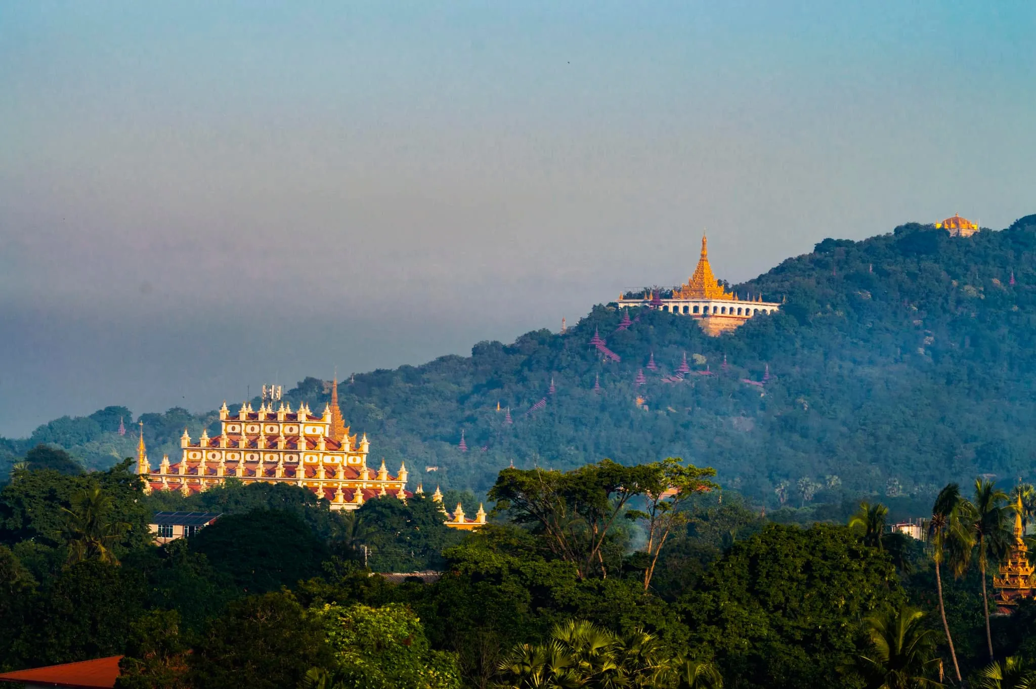 Shwe Htate Htar Hotel