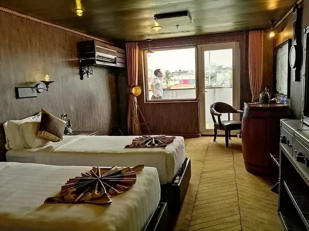 Vintage Luxury Yacht Hotel