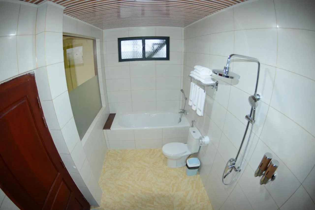 Shwe Hnin Thar Hotel