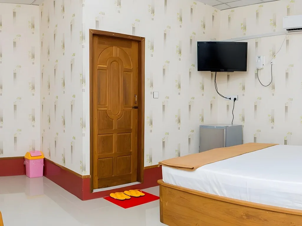 Aung Thapyay Hotel 2