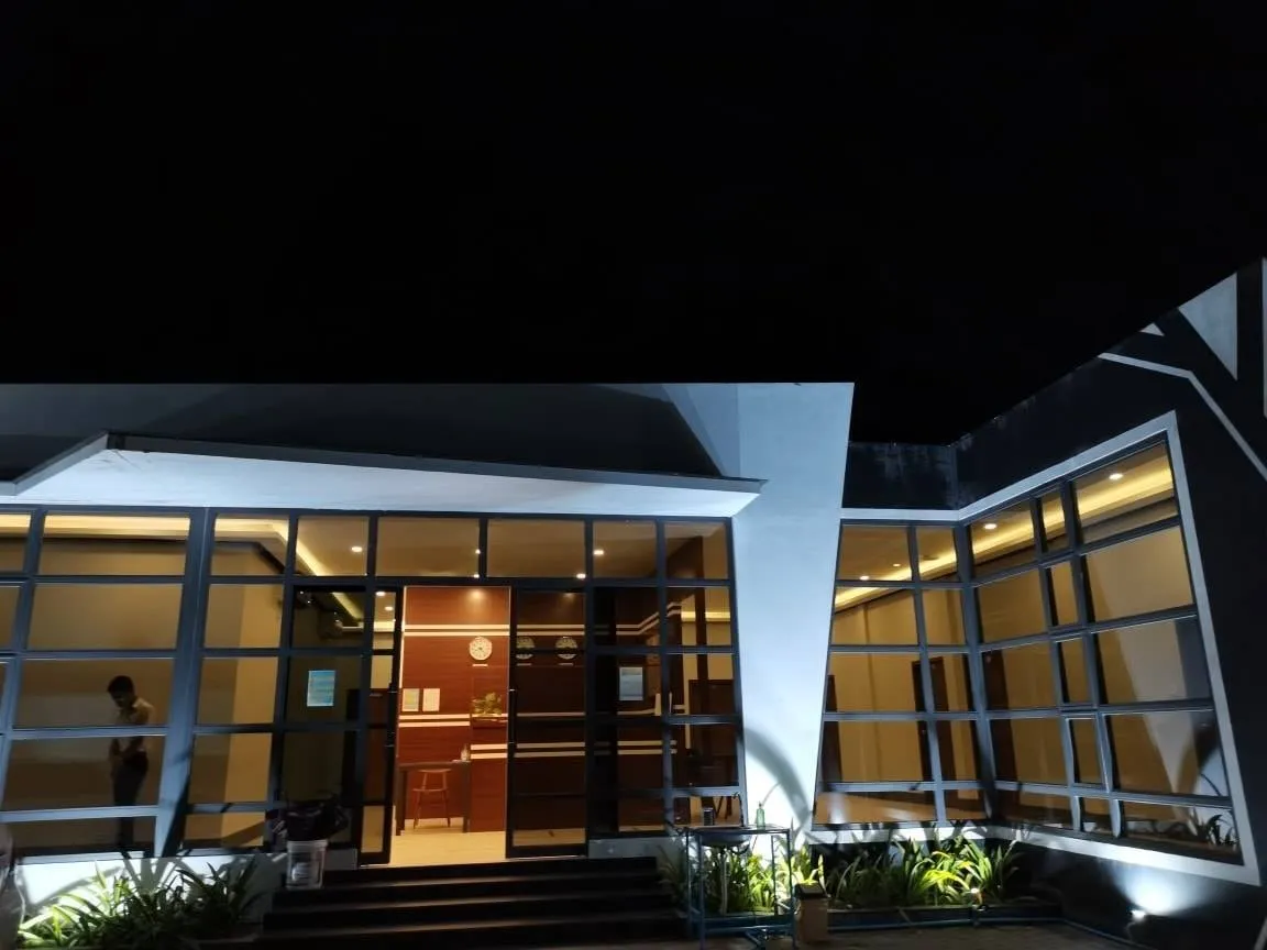 Ever Seen Airport Hotel