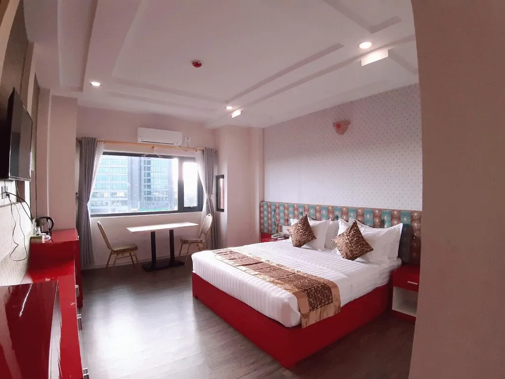 H Plus Hotel Yangon