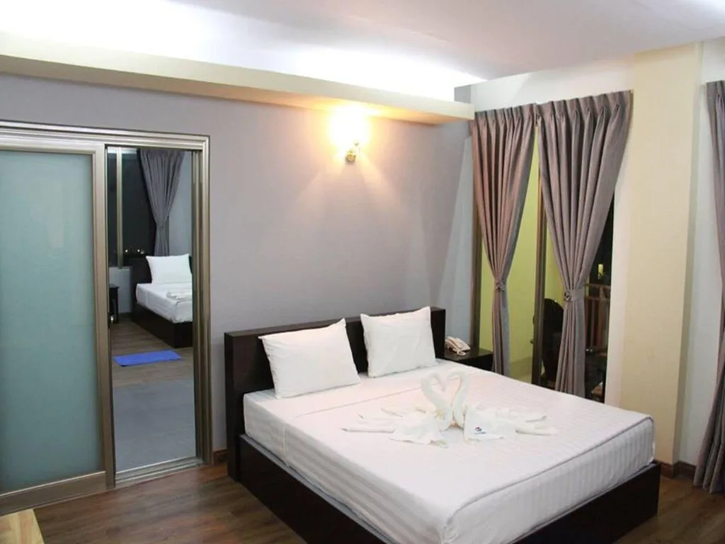 Hotel Ayeyarwady Chaung Thar