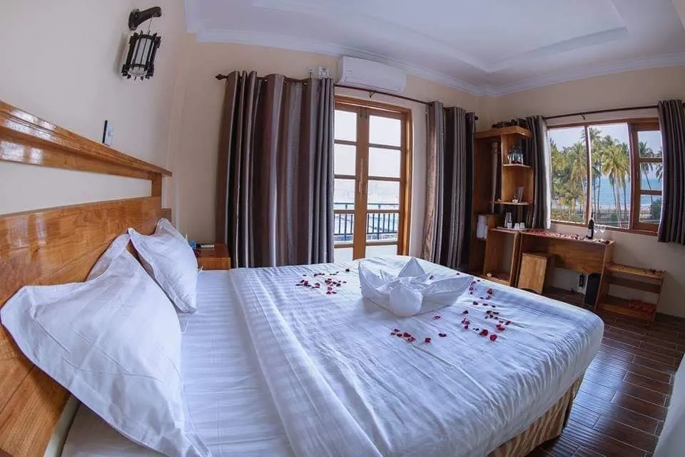 NOBLE Chaung Thar Hotel