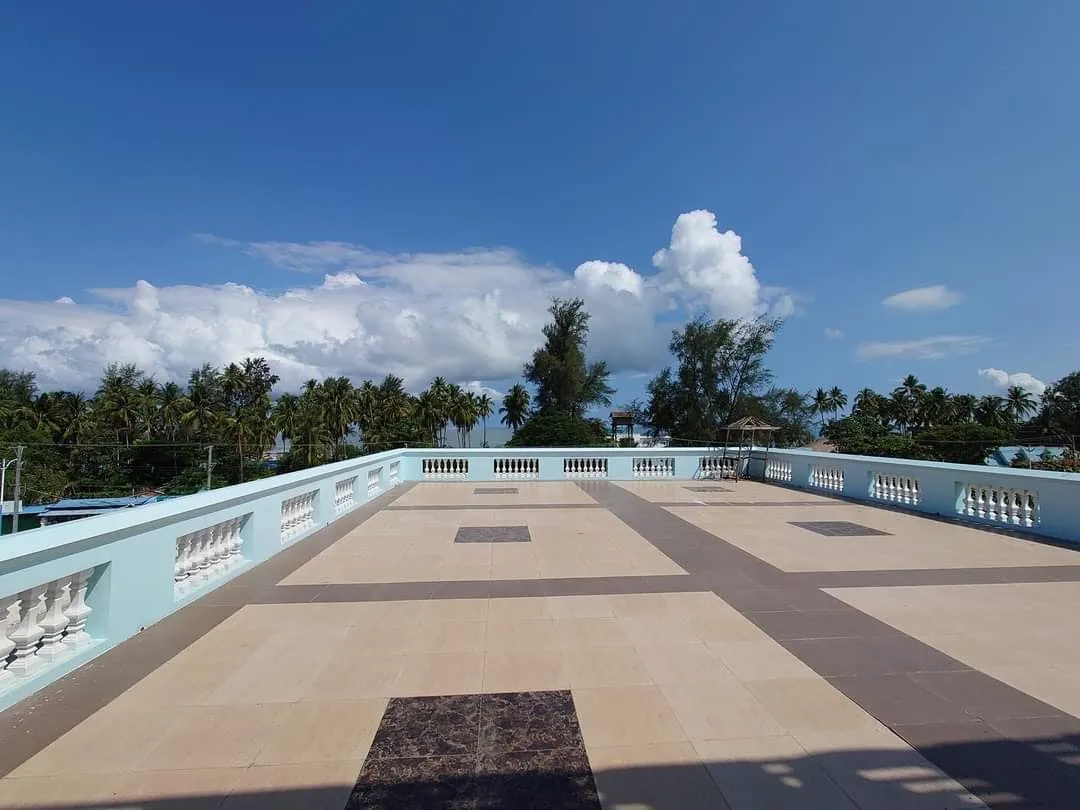 NOBLE Chaung Thar Hotel