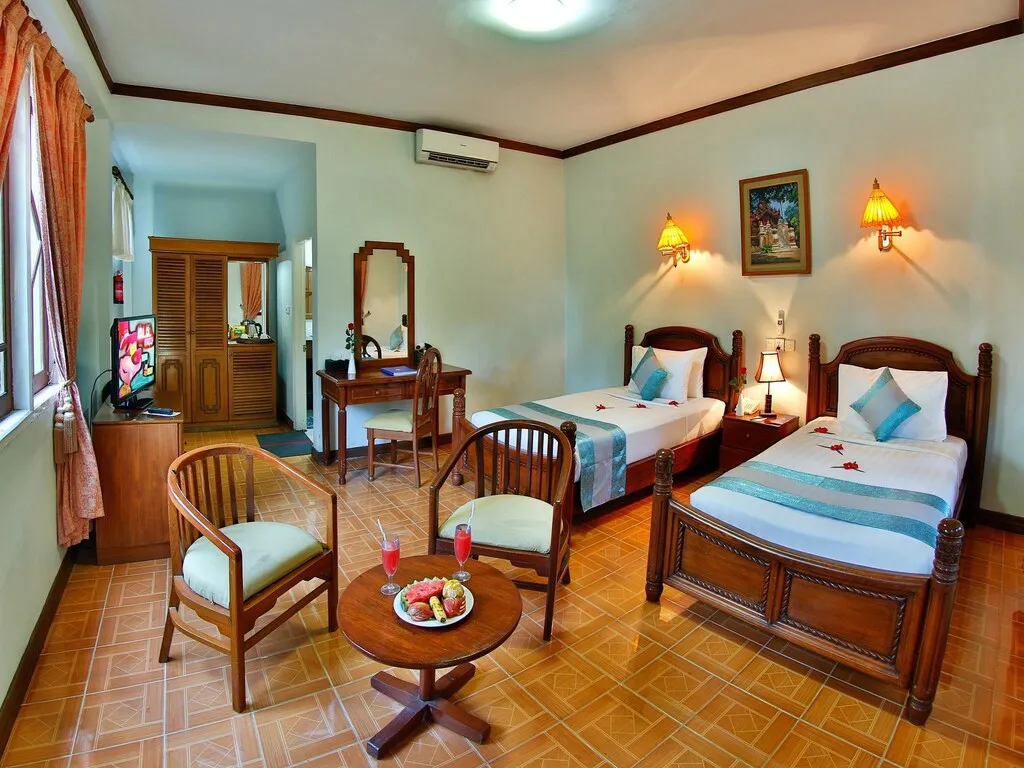 Amazing Chaung Thar Resort