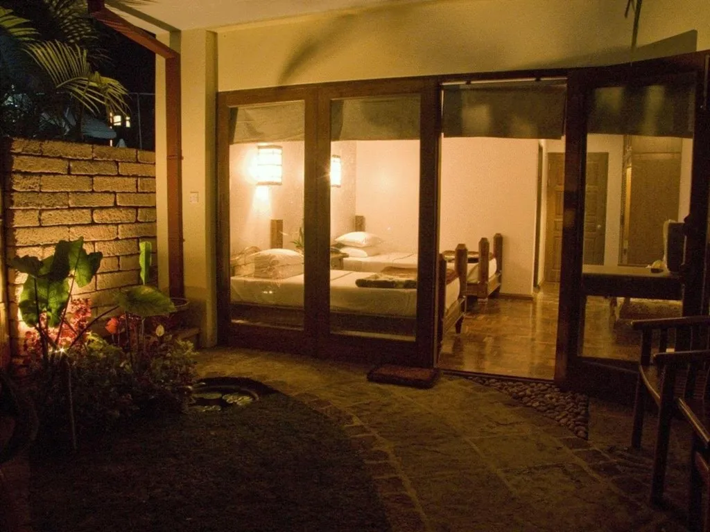 Royal Park View Hotel