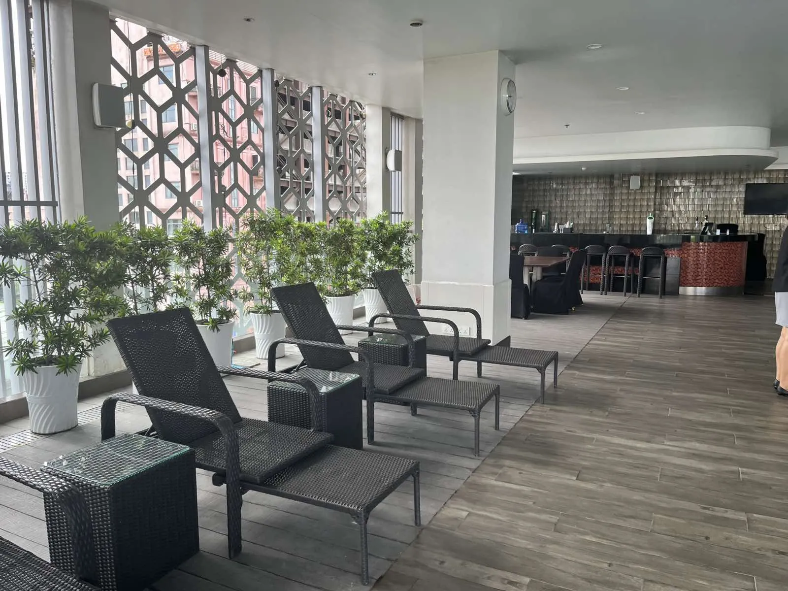 ZEALAX HOTEL & RESIDENCE