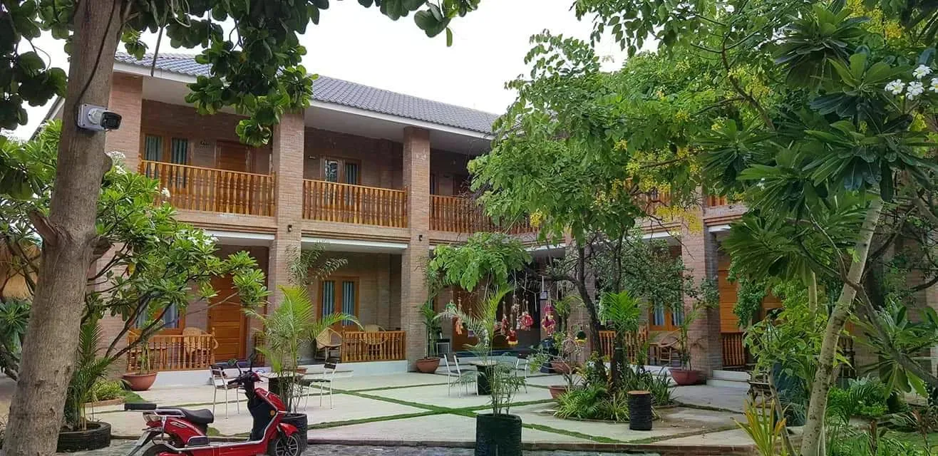 Bagan Land Motel