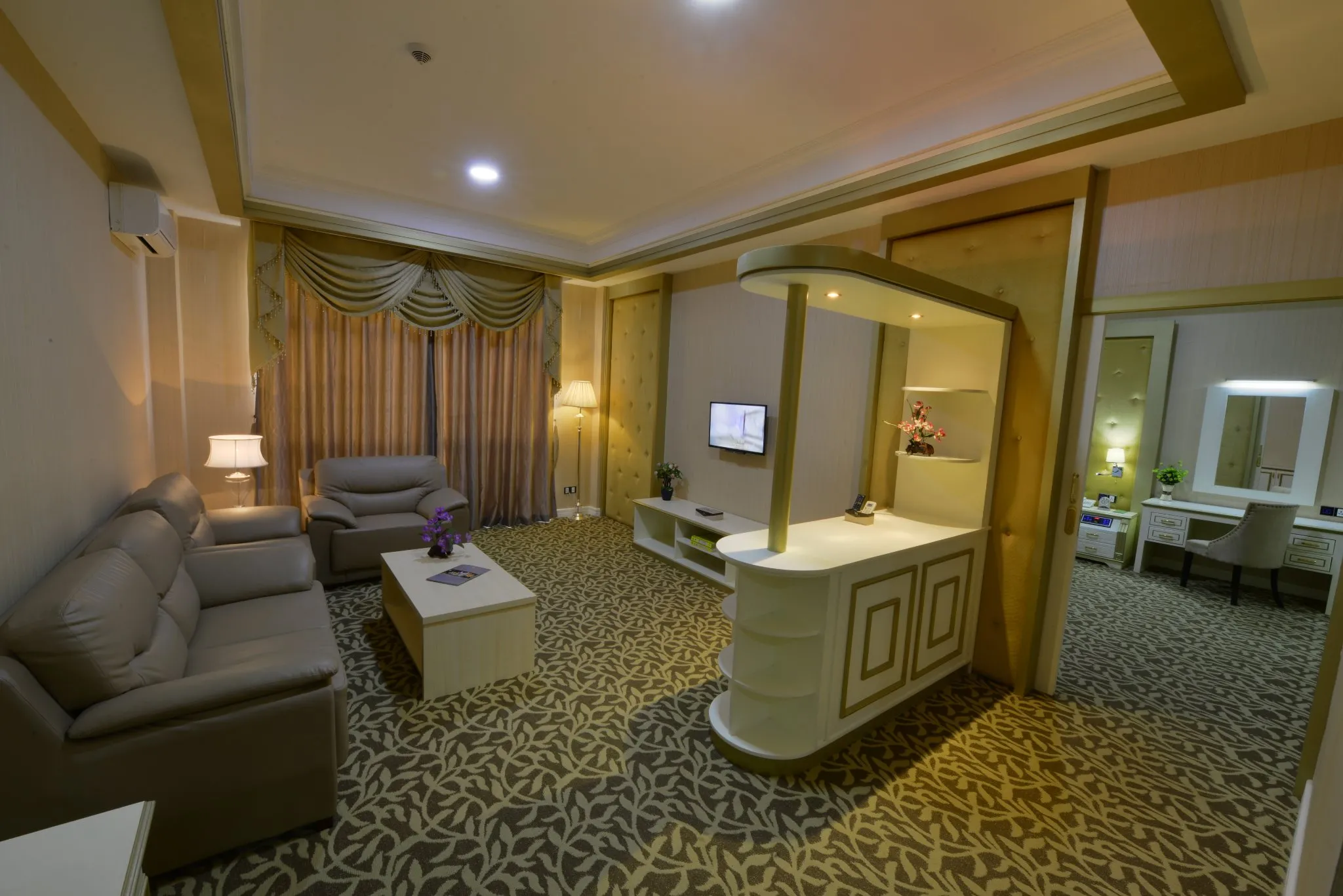 Mingalar Thiri Hotel