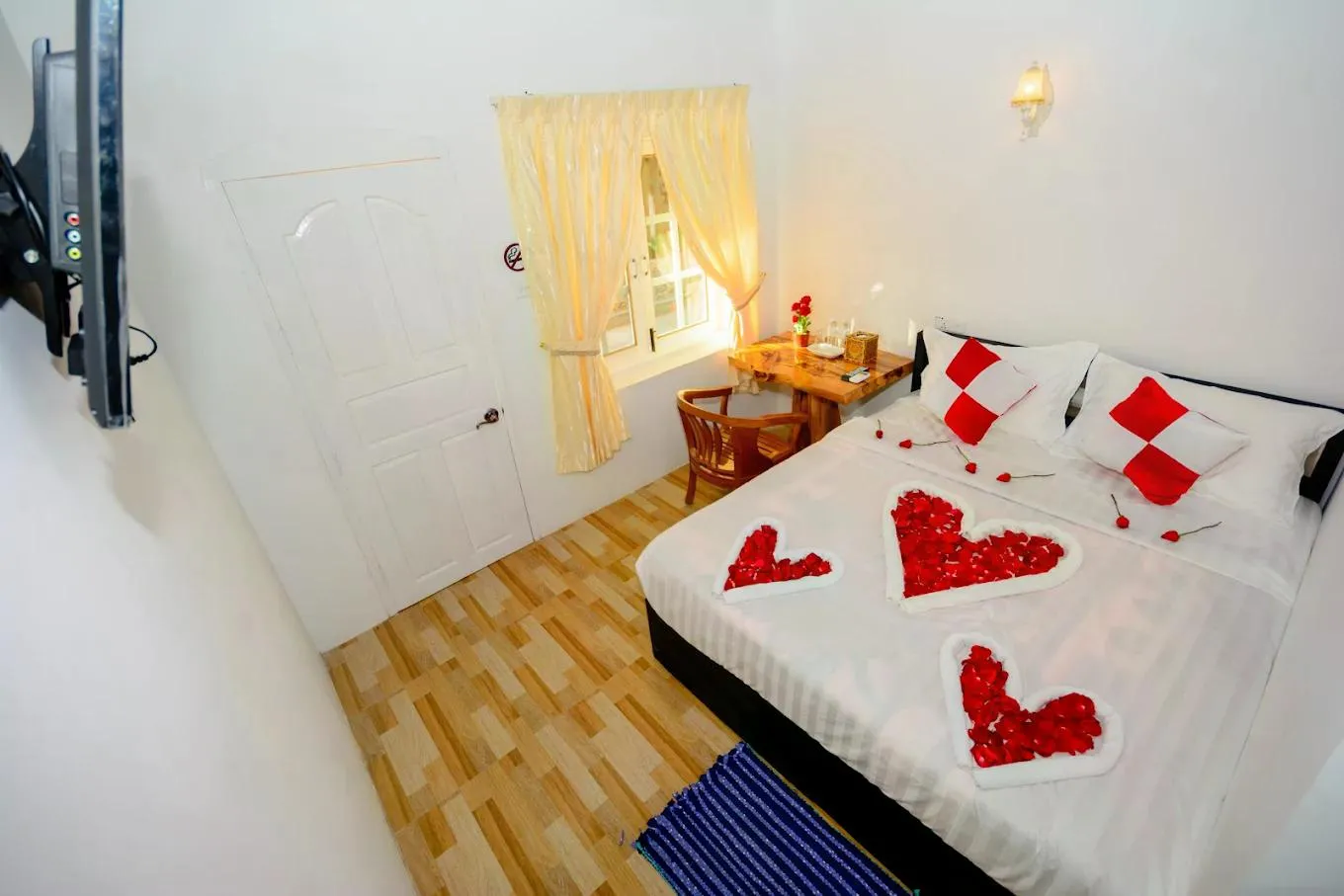 Shwe Nadi Guest House